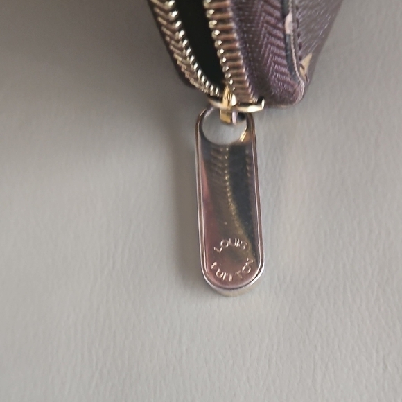 Louis Vuitton Tan and Brown Monogram Zipper Wallet 8x4 - Picture 14 of 16